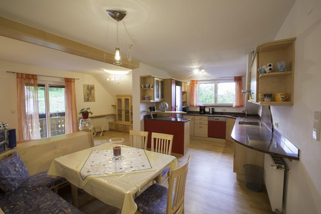 Wunderhof Villa Schiefling am See Room photo